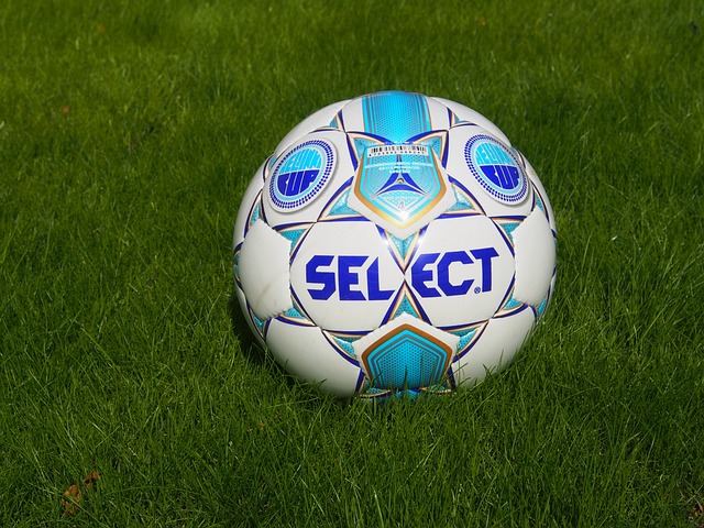 足球不僅是 足球不僅是